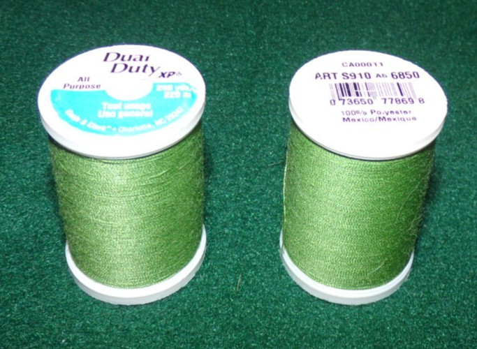 Dual Duty All Purpose Polyester Thread, 250 yards, Bright Apple (6850)