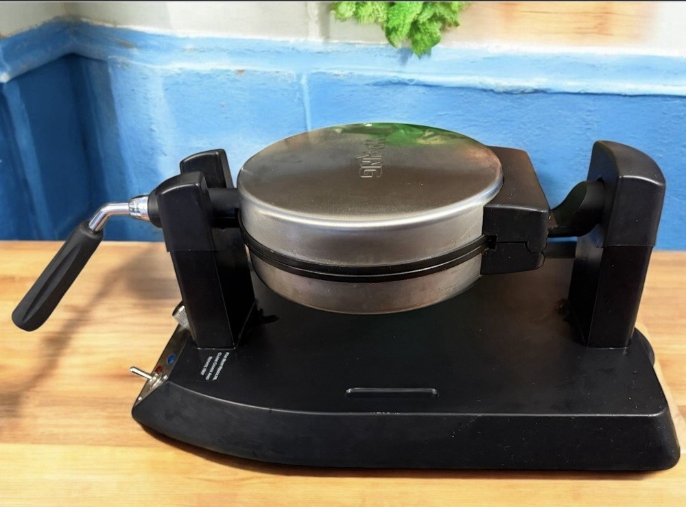 Belgian Waffle Iron Maker Professional Kitchen Restaurant Hotel Style Rotating
