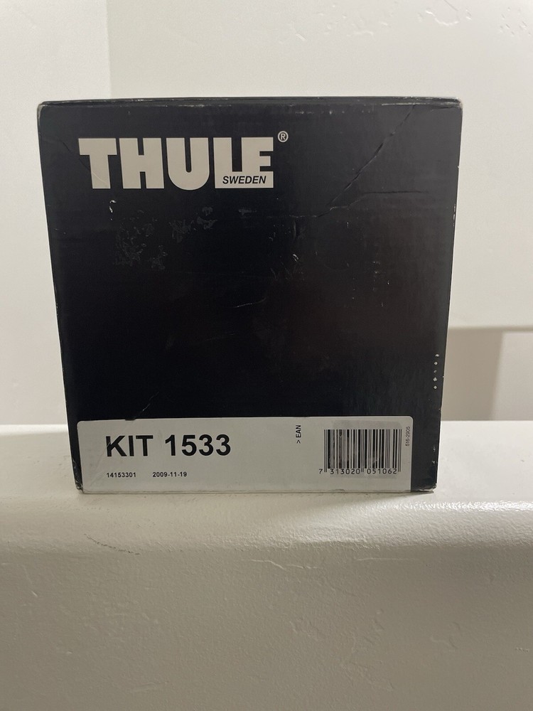 NEW - Thule Kit 1533