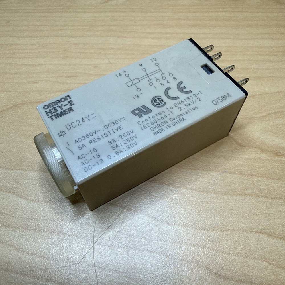 NEW! Omron H3Y-2 Timer Relay