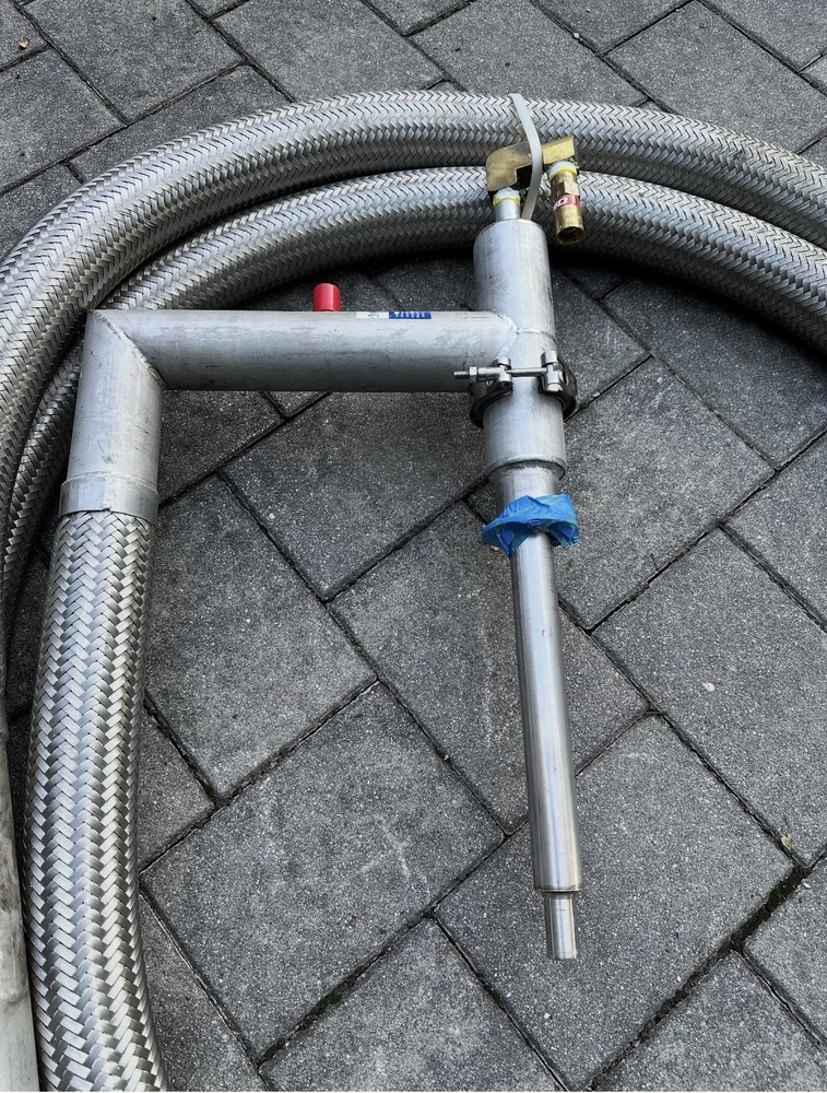 Vacuum jacketed CRYO hose