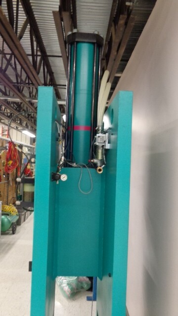 Tox Pressotechnik 75 ton press