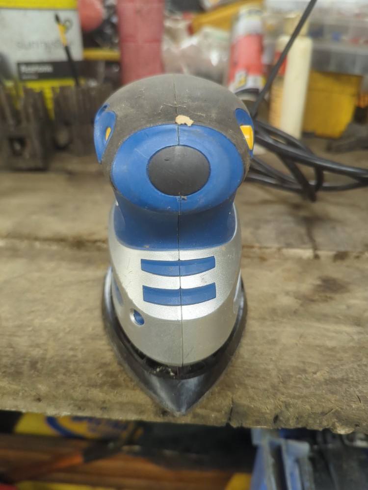 Workzone Detail Sander AJ56