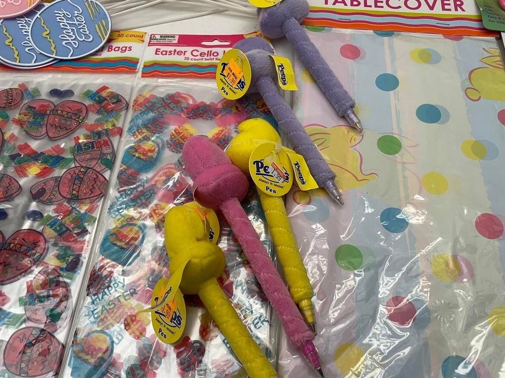 Easter Decorating & Egg Coloring Kits