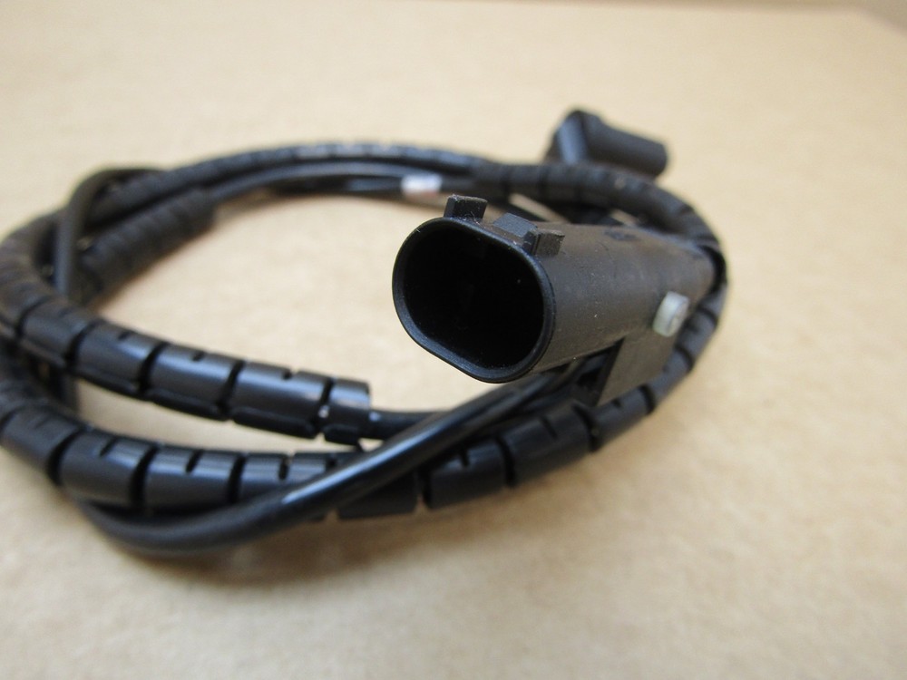 Piaggio Beverly 400 HPE 2022 5,573 miles front ABS sensor (15472)