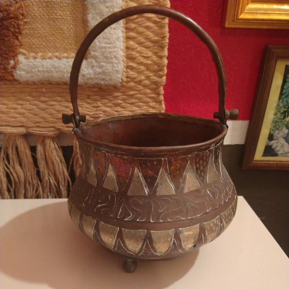 VINTAGE TURKISH HANDCRAFTED COPPER POT/KETTLE CAULDRON FIREPLACE RUSTIC