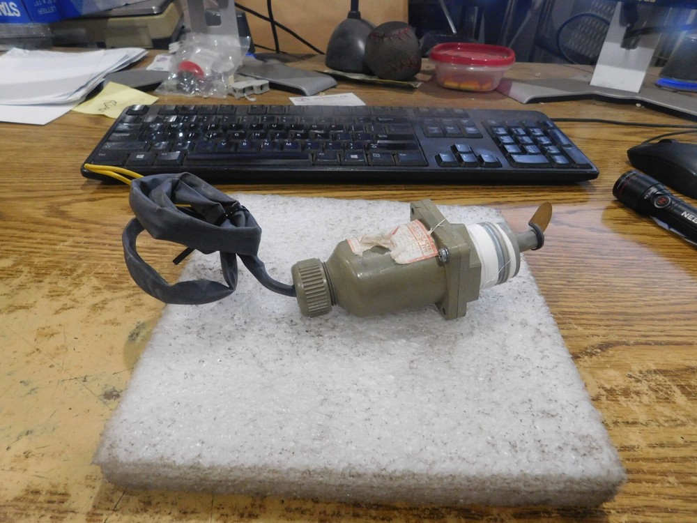 Harwil Model: Q-8N/DS/A/10530A.  Adjustable Flow Switch