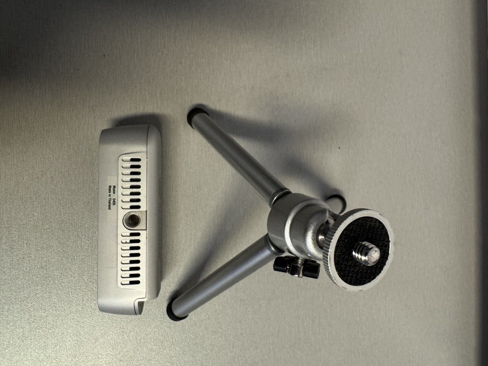 Intel D435 3D Depth Camera Structured Light USB Interface with Tripod No Cable