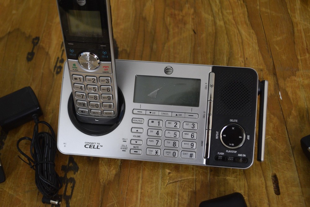 AT&T Cordless Phone System Silver 4 Handsets CLP99387 Answer Machine Bluetooth