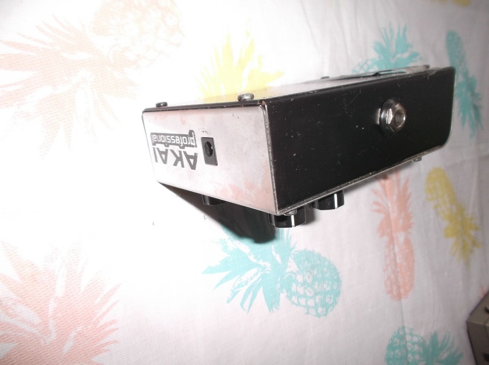 AKAI Flanger Effect Pedal( used)