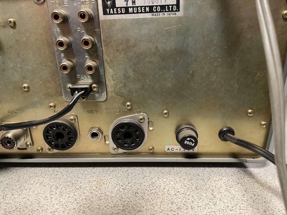 Yaesu FL-101 Transmitter