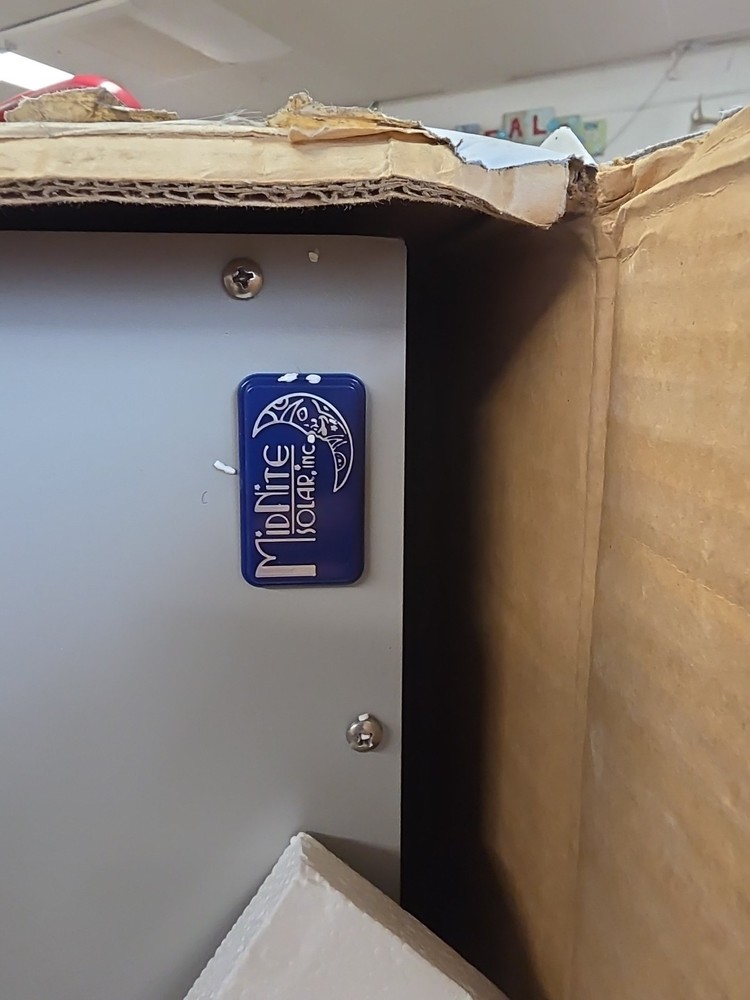 MidNite Solar MNBCB 2000/200 Battery Combiner Box 2000A