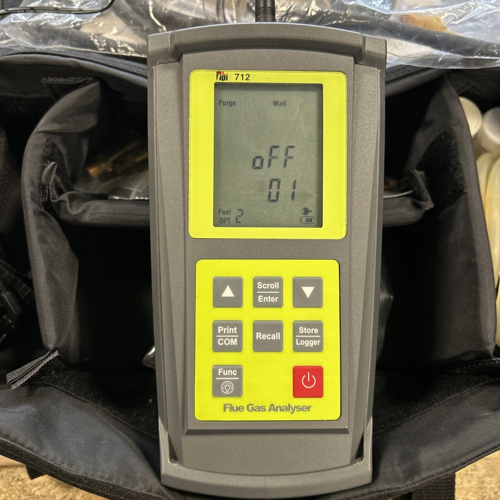 TPI 712 Combustion Efficiency Analyzer with Flue Probe