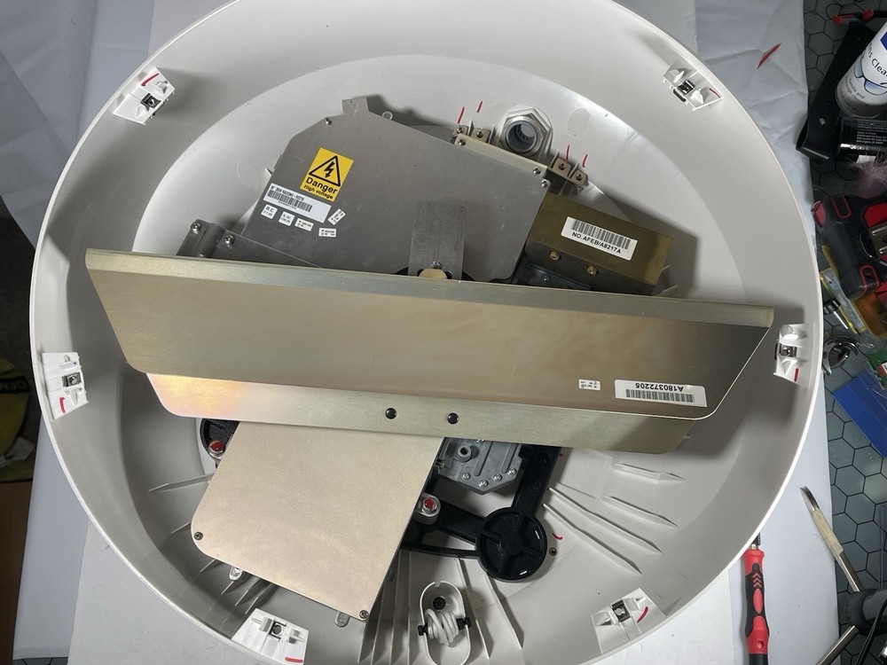 Raymarine RD218 2KW 18 inch Radar Dome UNTESTED