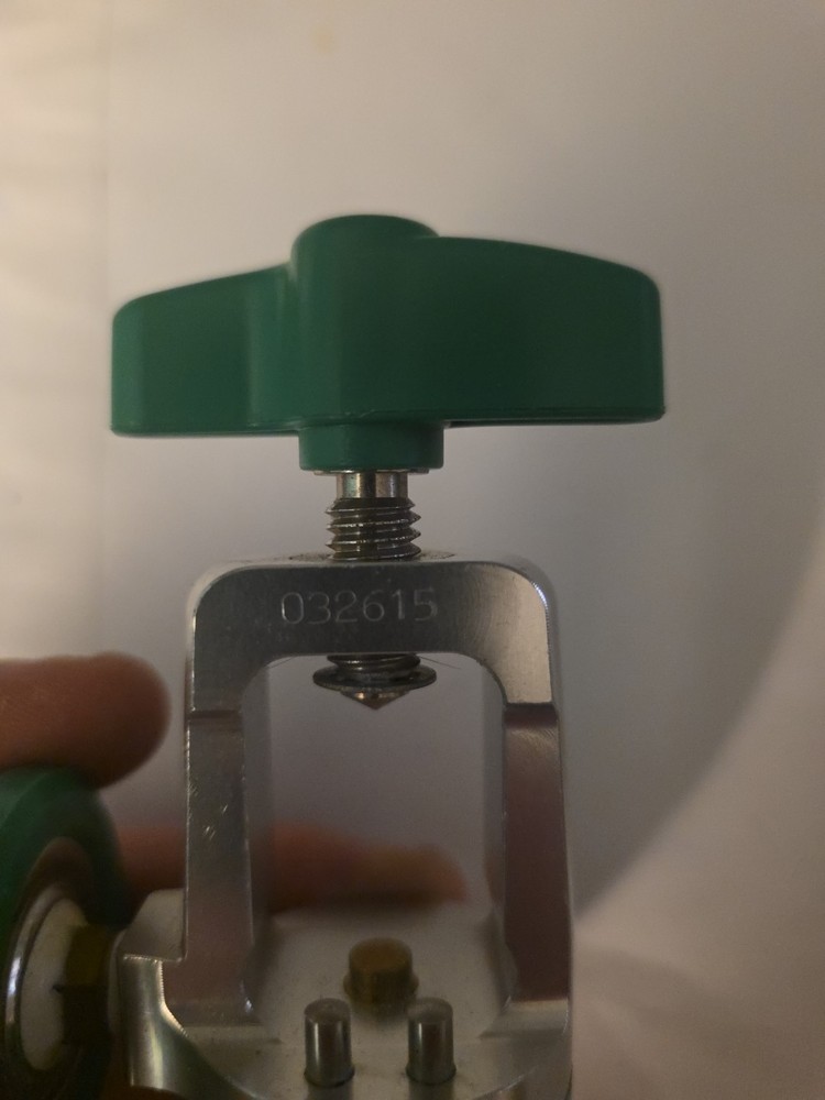 Precision Medical 168704DL Easy Dial Regulator