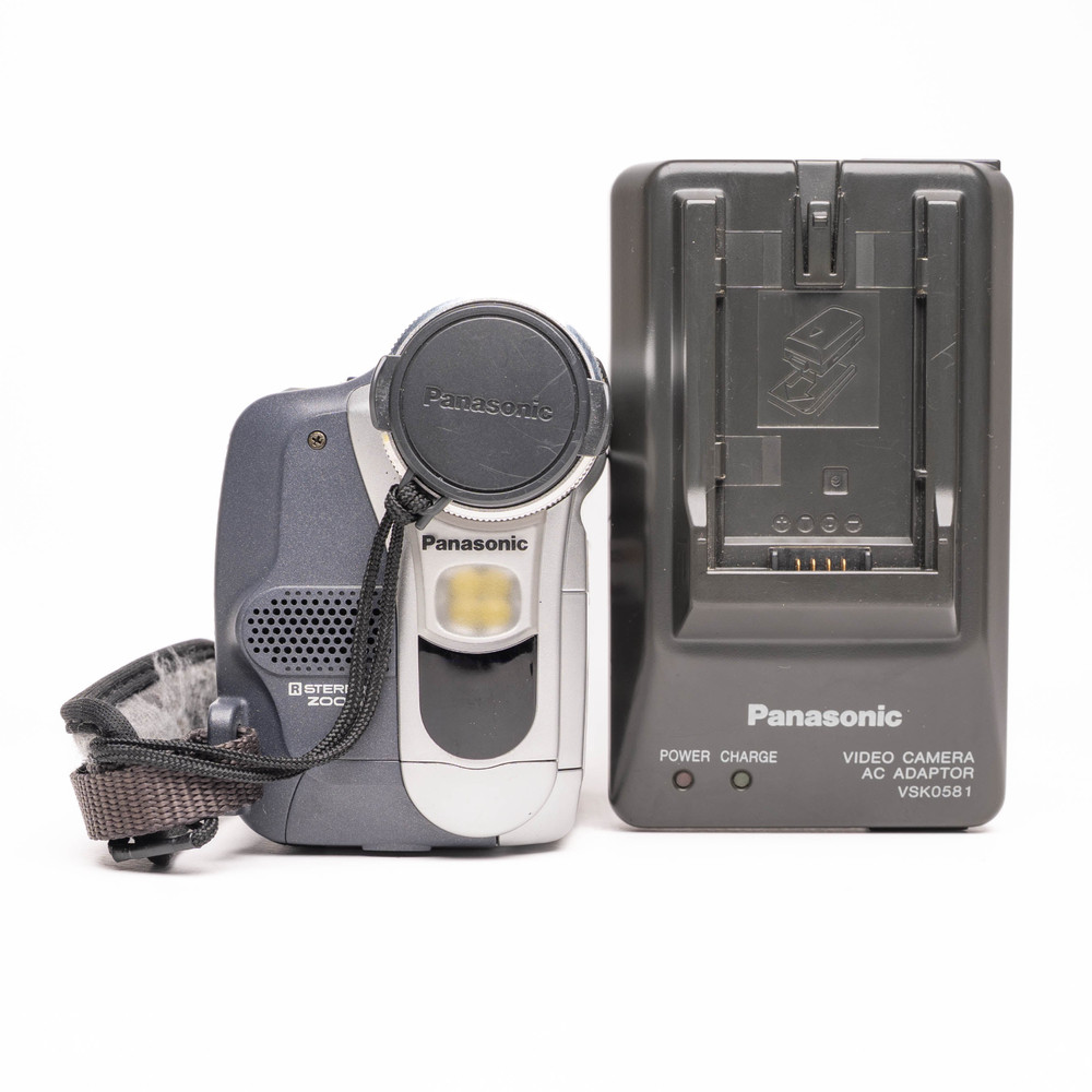 Panasonic NV-GS11 MiniDV PAL Camcorder - FULLY FUNCTIONAL