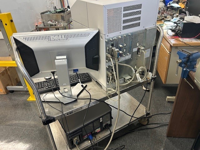 Working Agilent G1600AX Capillary Electrophoresis with computer and software