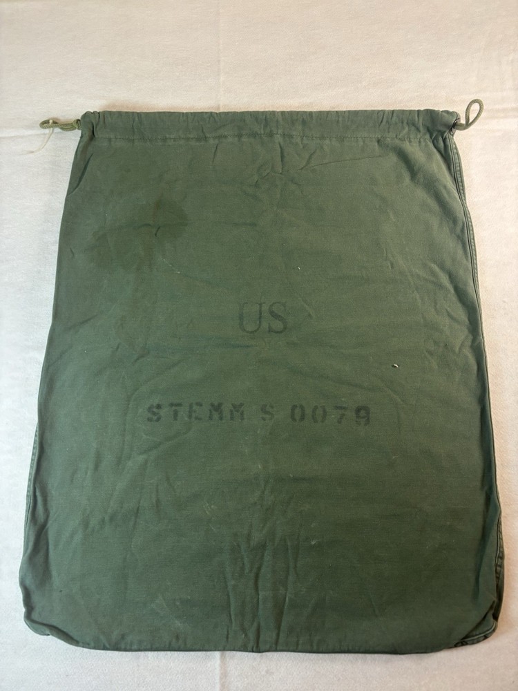 US Army Barracks Bag Green Laundry Bag With Drawstring VTG