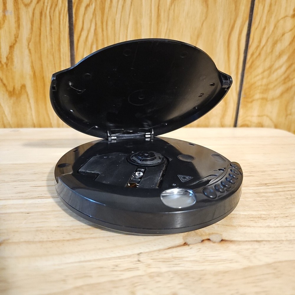 Sylvania SCD300DG-4 Personal CD Player AS IS