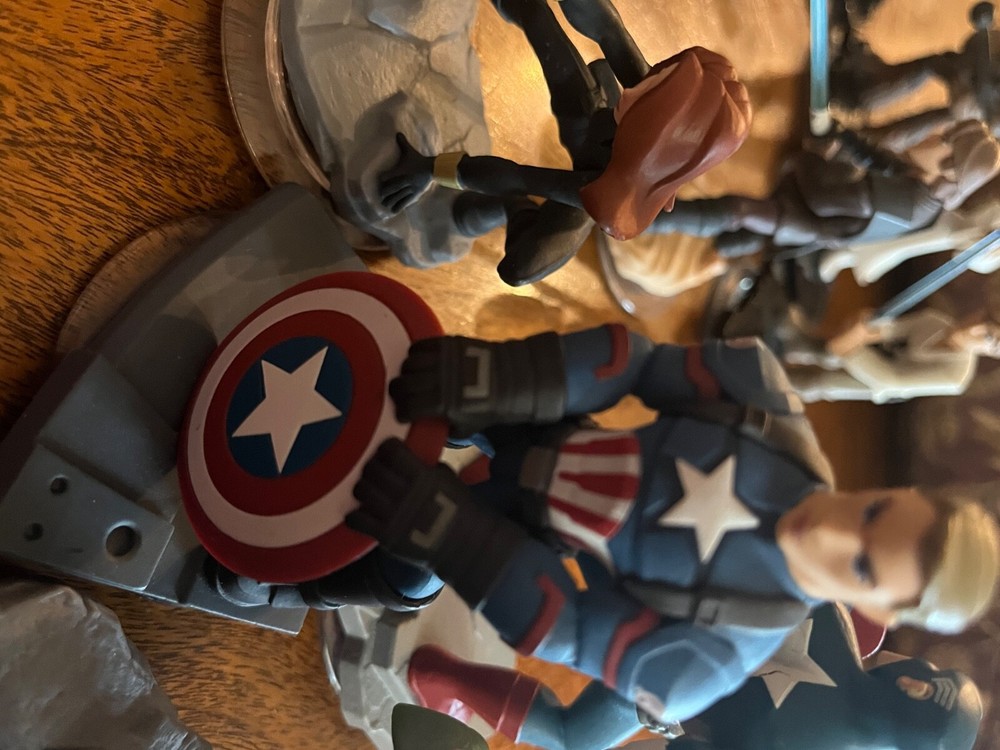 disney infinity figures (23 figures) 