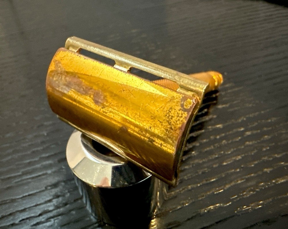Gillette Gold Ball End Tech Safety Razor/61 grams