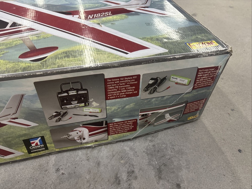NEW HOBBICO FLYZONE CESSNA 182 RTF 34 WING SPAN