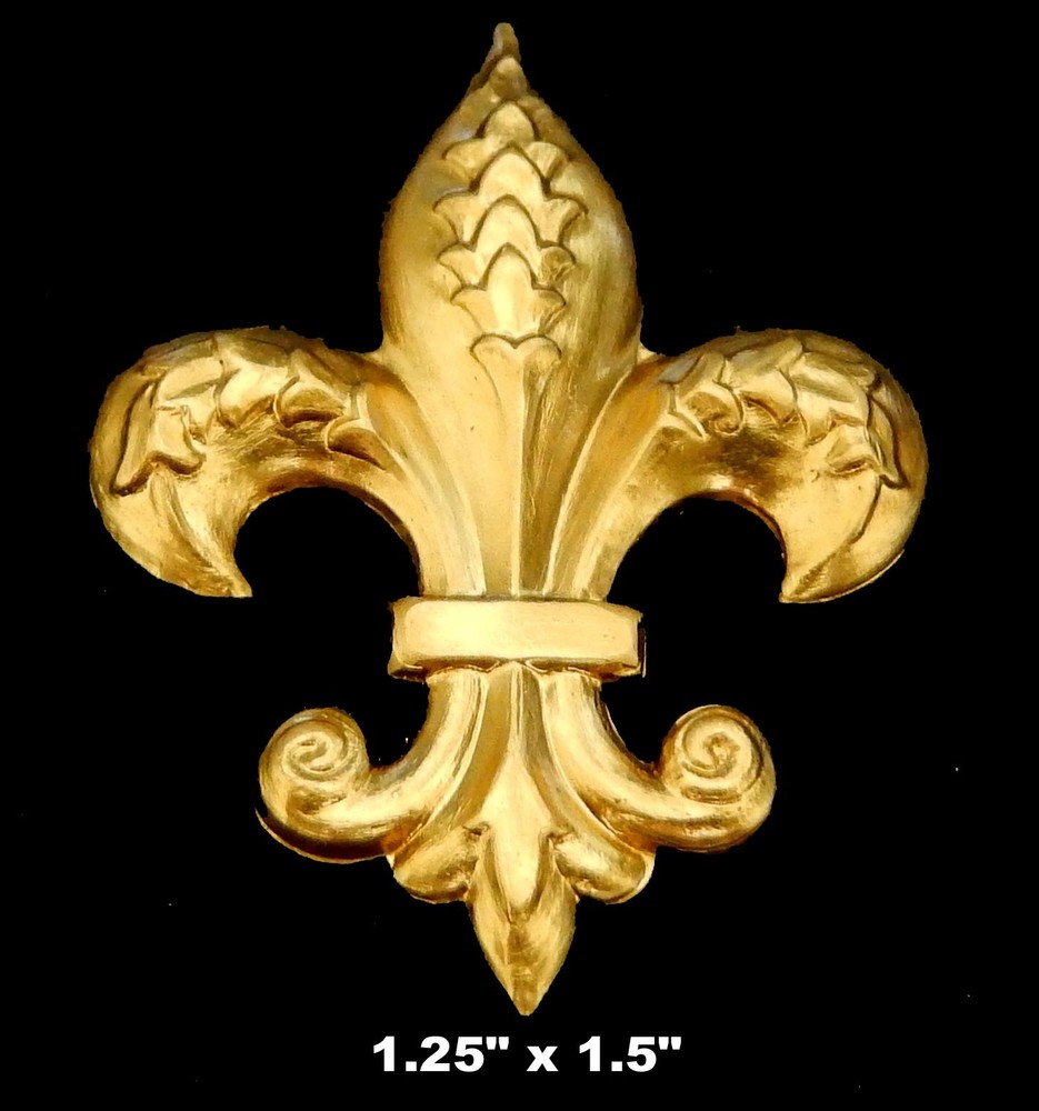 Fleur de lis / Classic Design/ Excellent Details /Raw Brass Stamping /1 pc.
