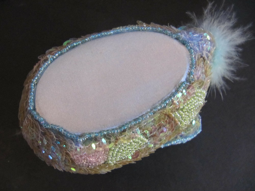 Sequin Beaded Easter GREEN Bunny Rabbit Egg Trinket Box Candy Container