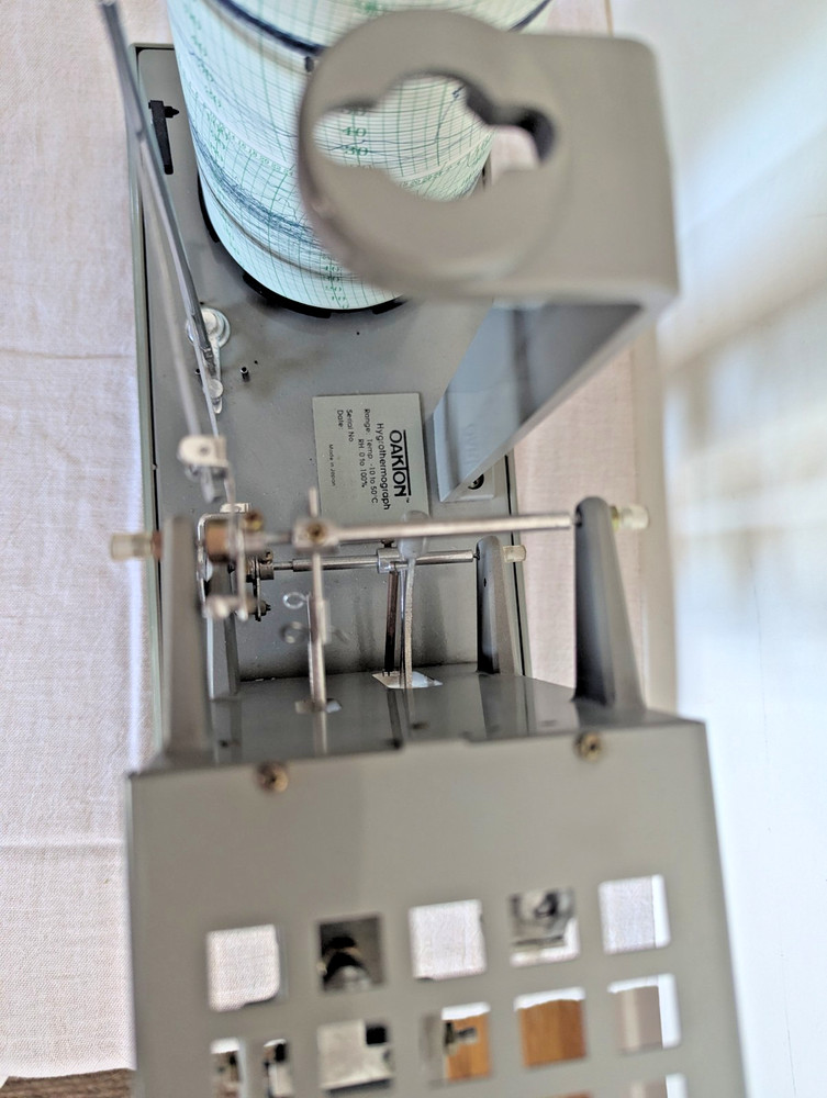 Vintage Oakton Hygrothermograph