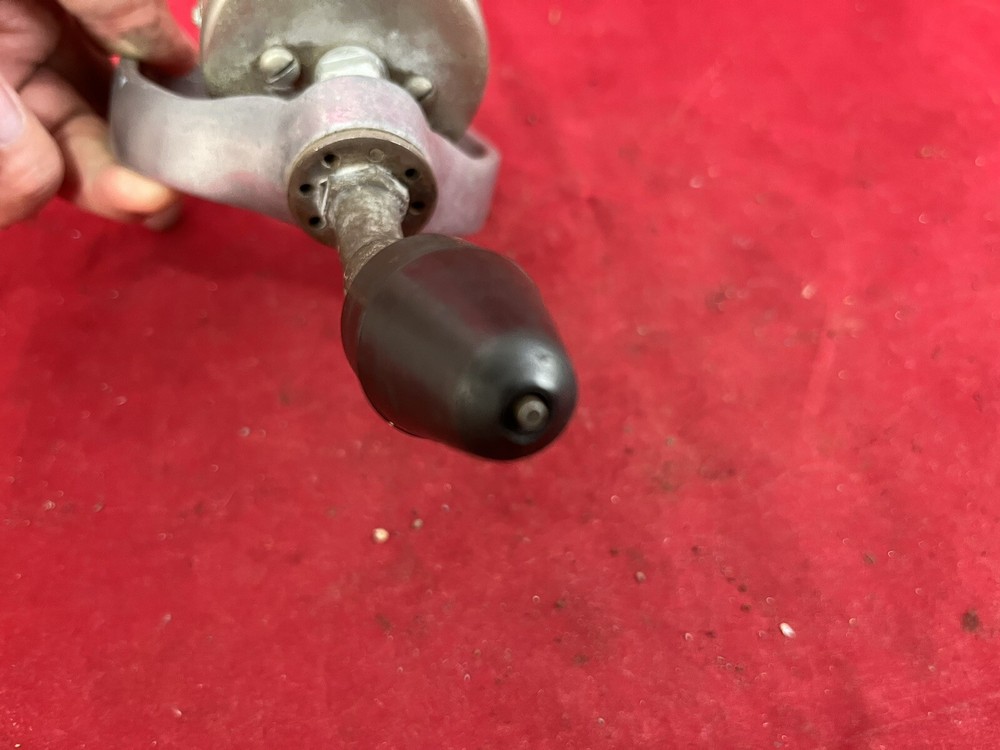 Sun Electric Corp. Model S-80 Engine Compression Tester