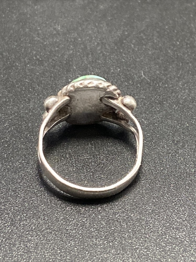 Southwestern Sterling Silver Turquoise Ring - Size 7 1/2