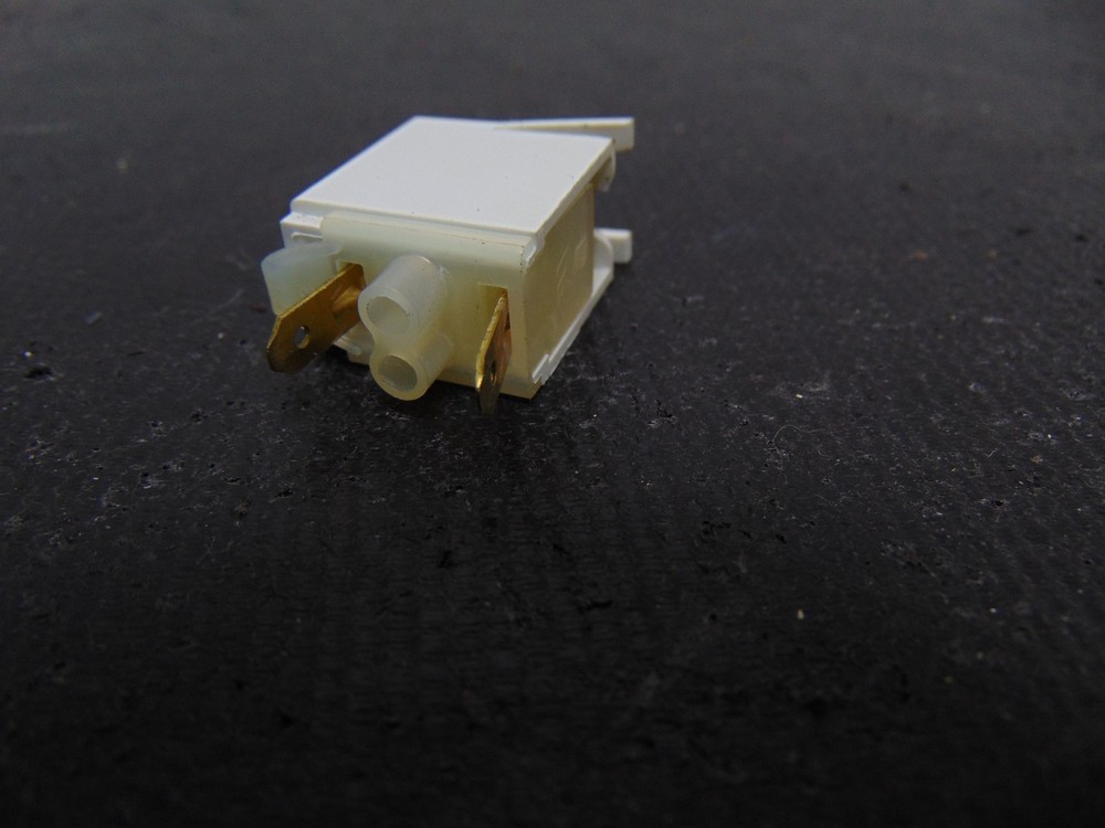 Maytag Range MER5875QAF Indicator Light 74004153