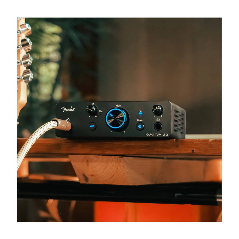 Fender Studio Quantum LT 2 USB-C Audio Interface with MAX-HD Mic Preamp