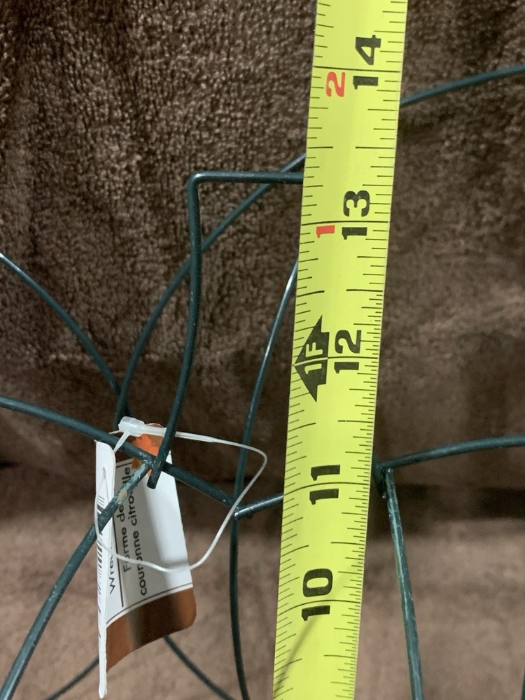 3 Pumpkin Wreath Wire Form Frames 3D Metal Shaped 18"x13"