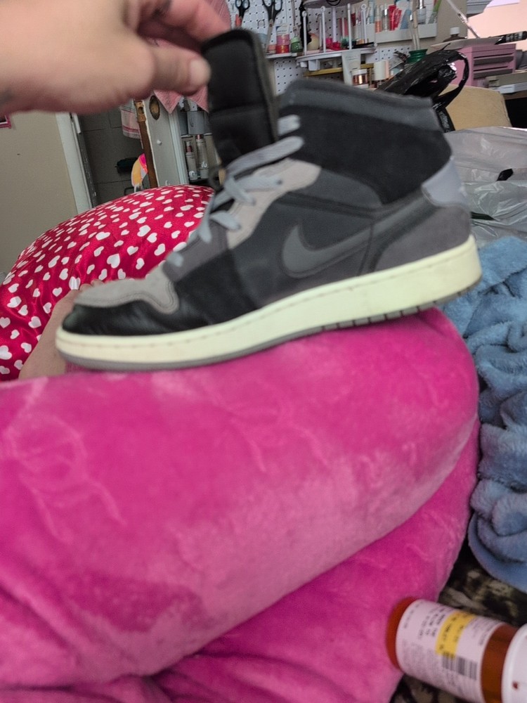Jordan 1's Mid Craft Inside Out 7 Youth