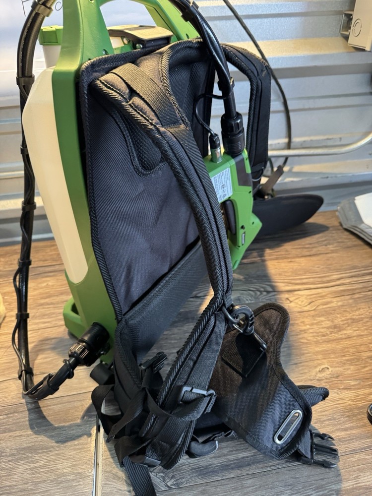 Victory Innovations VP300ES Professional Electrostatic Backpack Sprayer