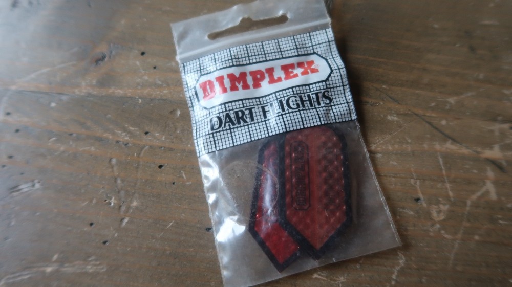 3 Vintage Dart Flights DIMPLEX