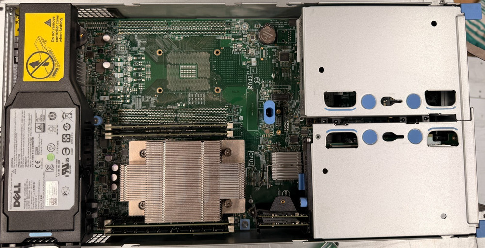 Dell EMC SC5020 Storage Array | No HDDS | 2x Storage Controllers | 2x PSU