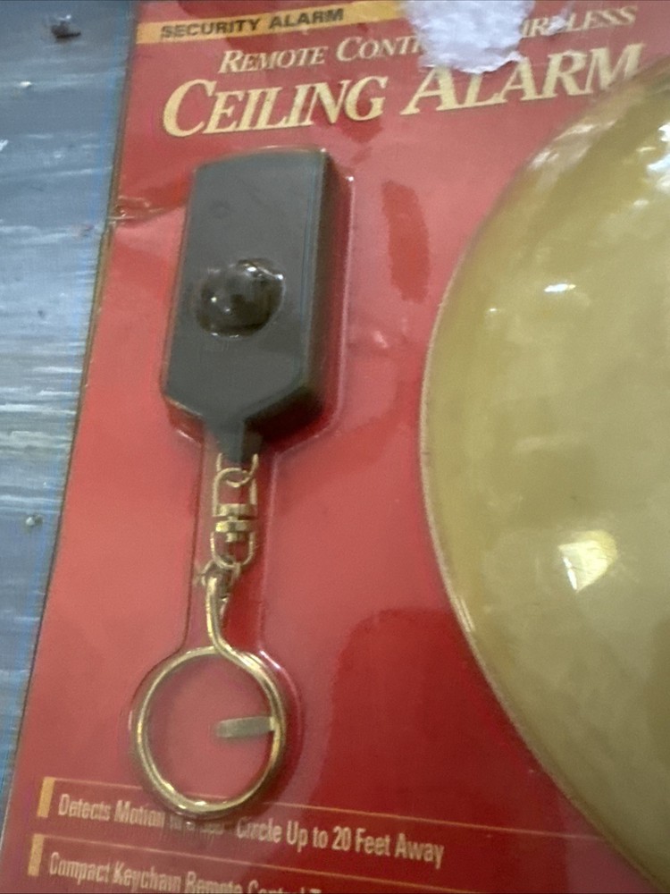 Dimango Motion Sensing Ceiling Alarm With 360 Sensor Remote Control HS4900D