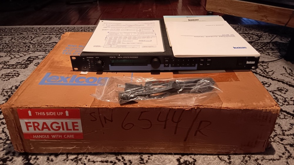 Lexicon PCM 70 Digital Effects Processor ORIGINAL OWNER V2 INCL MANUALS & BOX