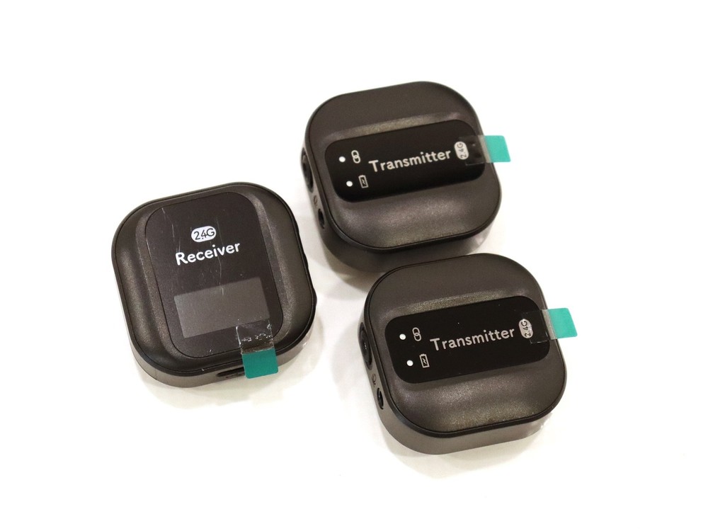 VASSRO 2.4G Wireless Lavalier Microphone 1x Receiver 2x Transmitter