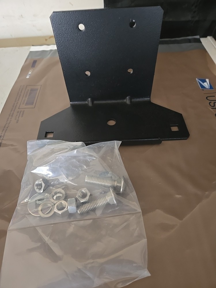 Federal Signal Universal Bumper Mount for BP100 Speaker