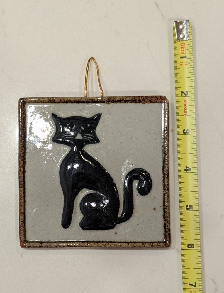 CUTE! Glazed Pottery CERAMIC POSING CAT TILE Signed A. Mexico HANGING DECOR 4x4"