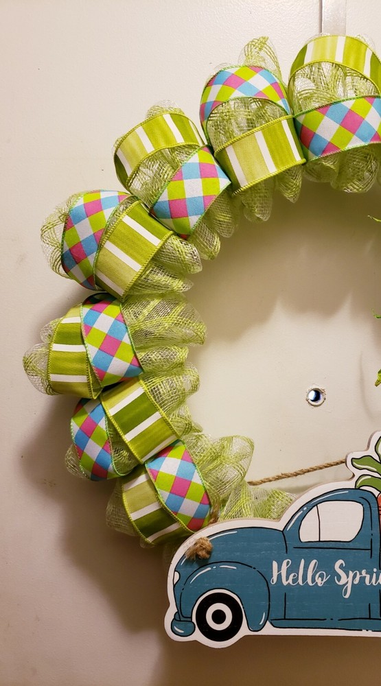 Hello Spring Truck Wreath - Mesh & Canvas Ribbon