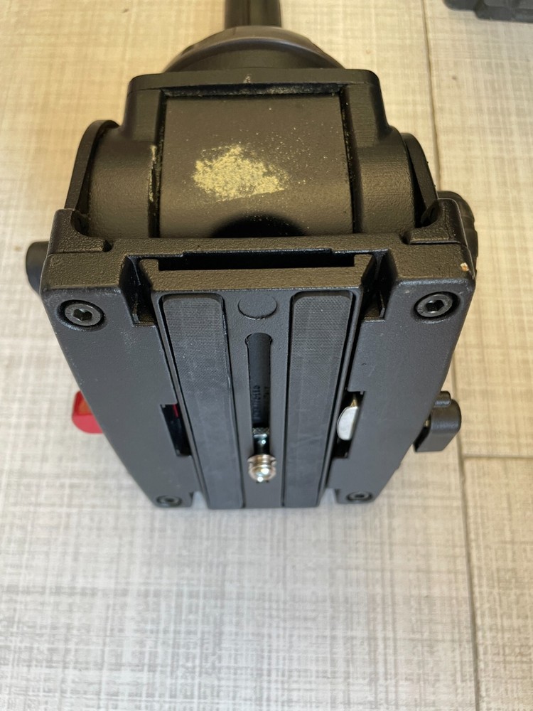 Used Manfrotto 516 Pro Fluid Head BROADCAST CAMERA