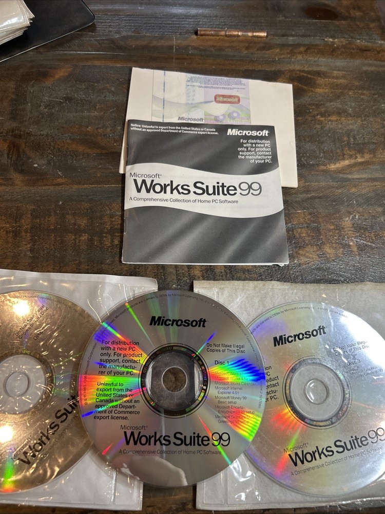 Microsoft Works Suite 99  99 Disc Only PC CD ROM All 4 Disc Complete