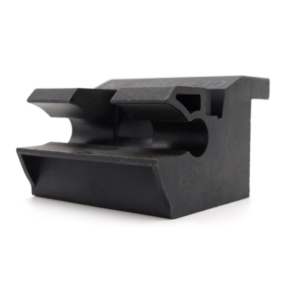 Centurion Garage Doors Hinge (Centre) Quick-Fit
