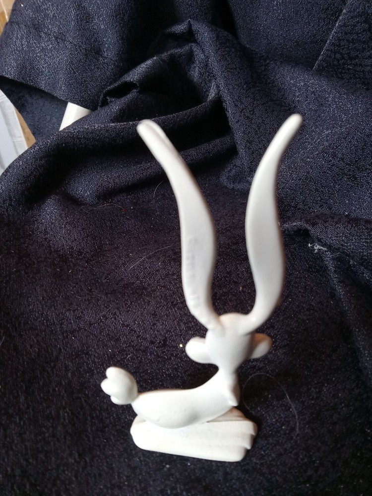 Vtg Painted White Metal Bunny Rabbit Easter Décor Ring Holder Long Ears/u1a