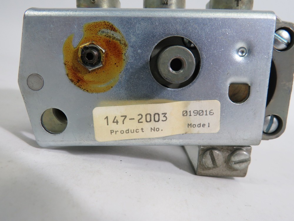 Powers 147-2003 Positioning Relay 3-12 PSIG *Missing Hardware* USED