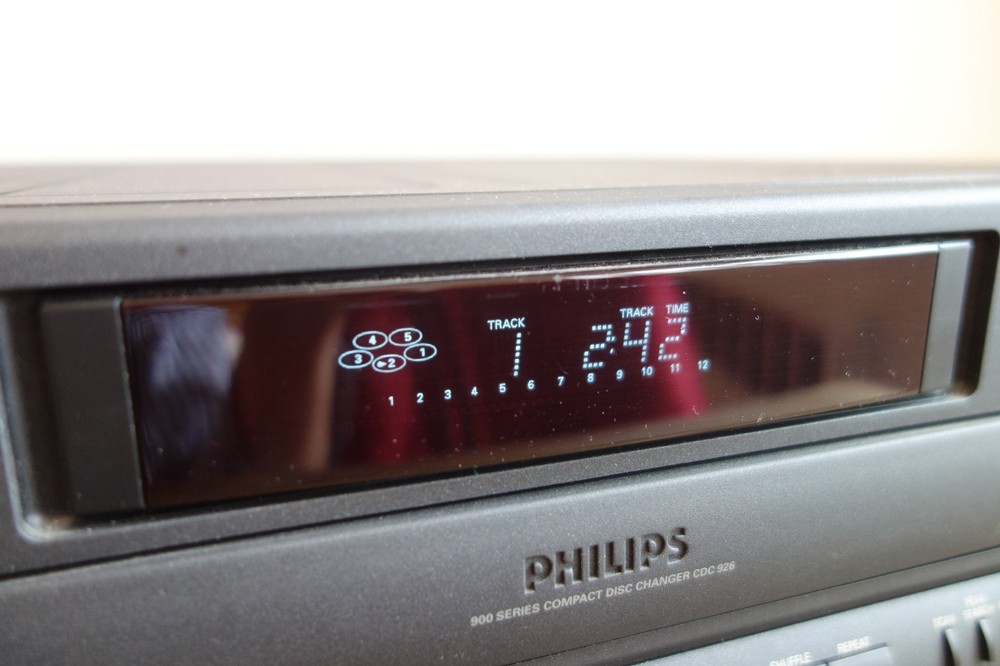 Philips CDC 926 5-disc Compact Disc CD Changer - Tested, works well!